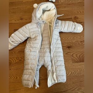 The Little White Company snowsuit in great used condition.